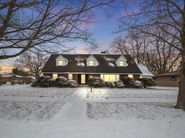 241 E 11th Pl, Hobart, IN 46342