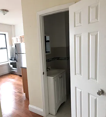 Rented by New York Residence | media 14