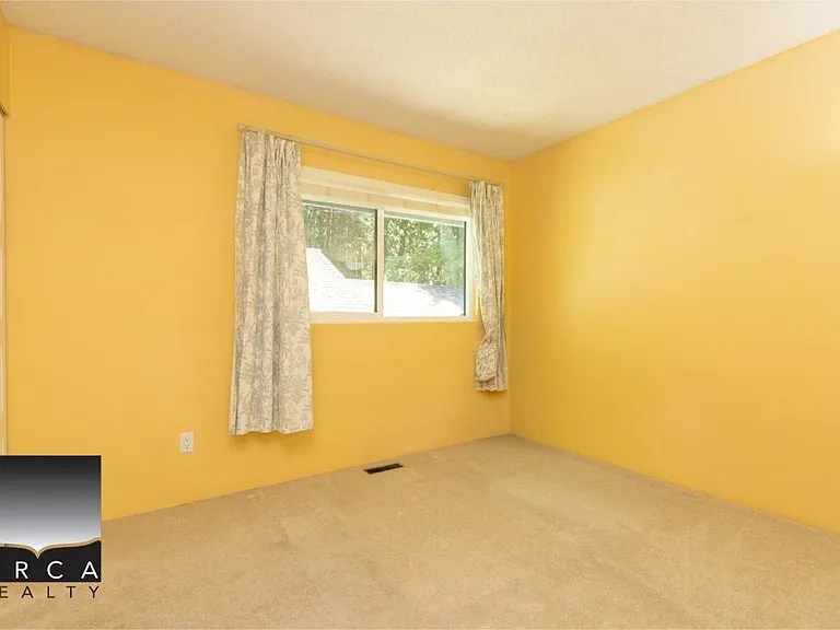 885 Frederick Rd — Photo 13