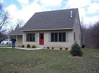 3170 Indian Lake Rd, Oxford, MI 48370