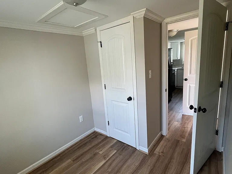 177 Eastbrook Dr — Photo 6