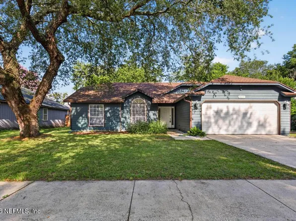 3472 CHARMONT Drive, Jacksonville, FL 32277