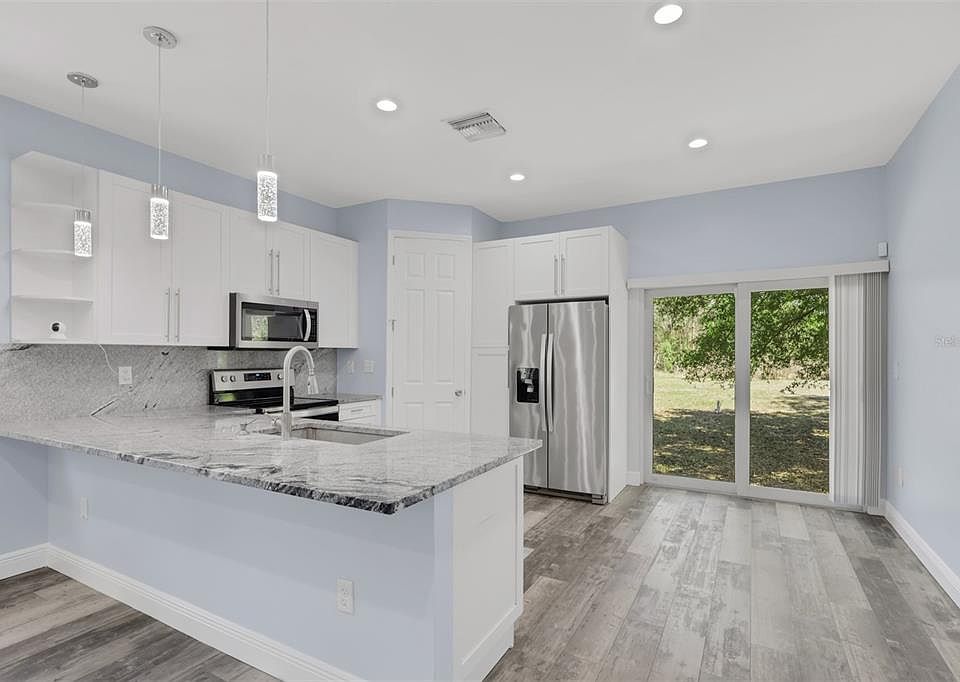 1st image of 2977 4TH AVENUE SE