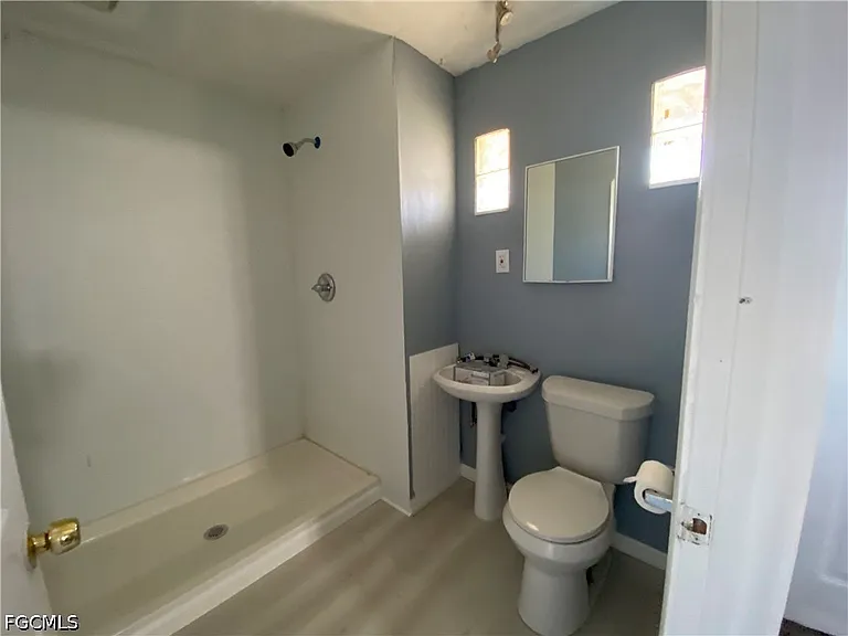 8406 Sevigny Dr — Photo 9