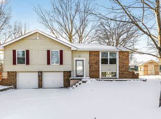 508 NE Shiloh Cir, Blue Springs, MO 64014