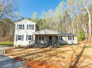 8260 Gladys Rd, Altavista, VA 24517