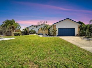 832 Birdie Way, Apollo Beach, FL 33572