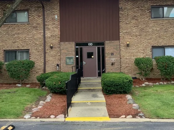 100 Willow Ln APT B216, Willow Springs, IL 60480