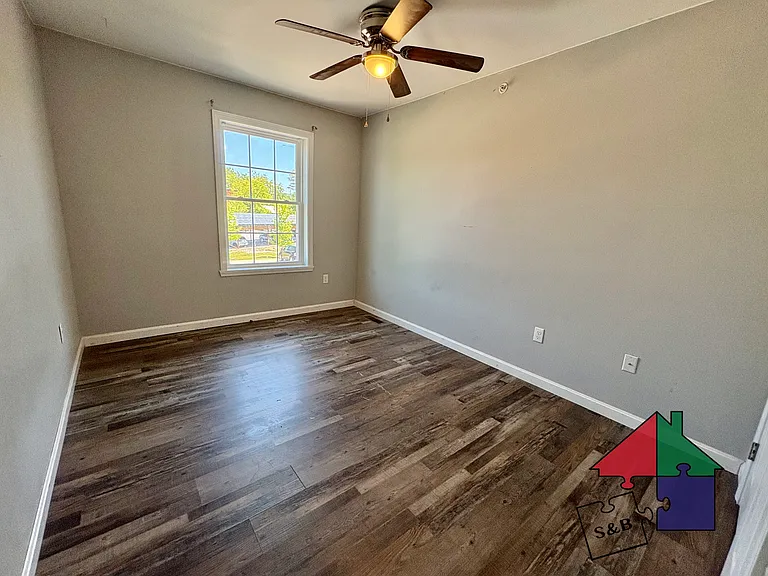 59 Cornelia Ct — Photo 12