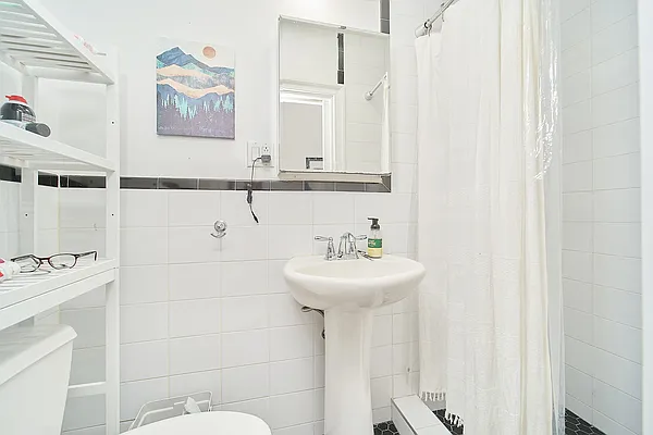 Rented by Living New York | media 31