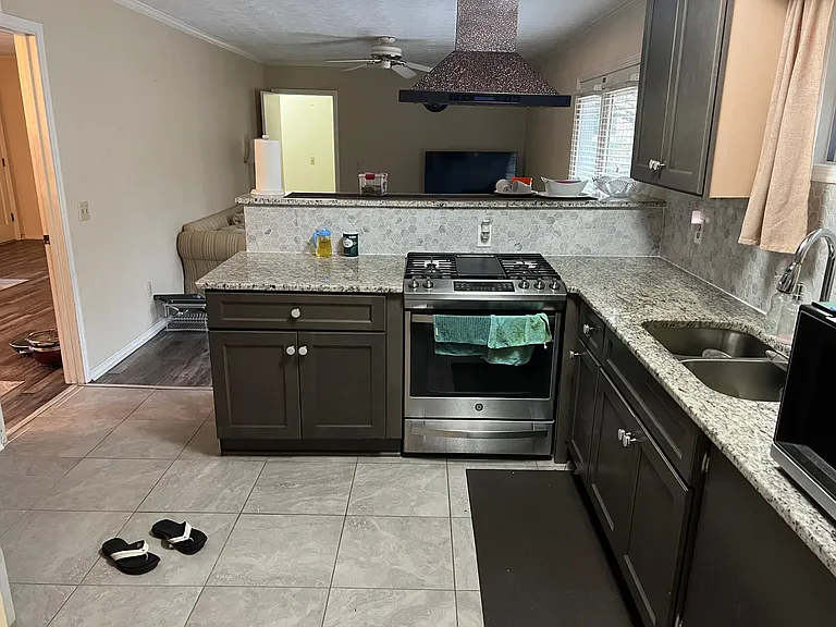 2522 Pamela Dr — Photo 5