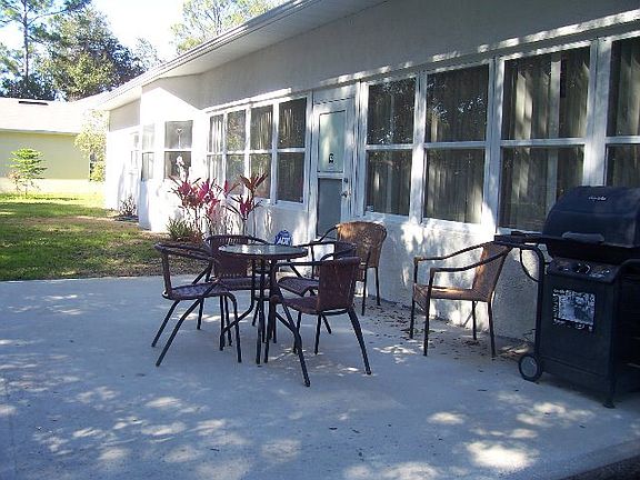 3rd image of 6 Felter Ln