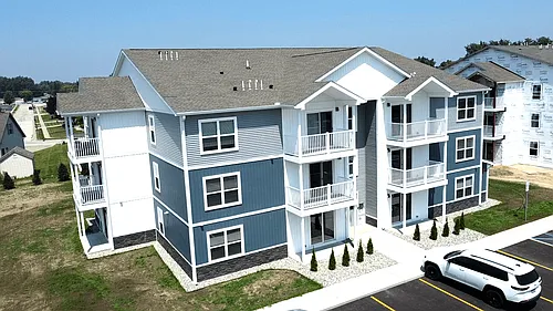 Brand New Auburn Meadows Apartments Photo 1
