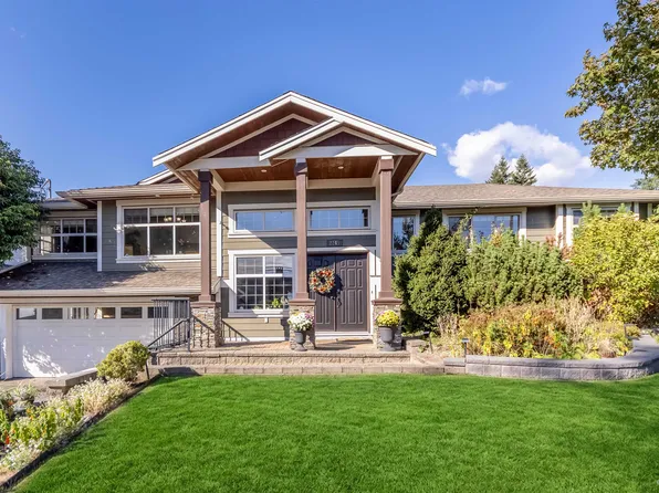 2245 Gale Ave, Coquitlam, BC V3K 2Z1