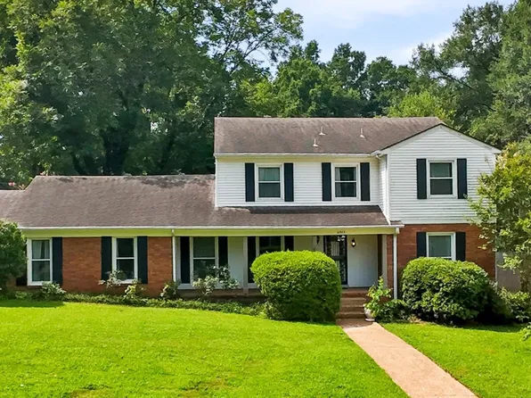 6985 Corsica Dr, Germantown, TN 38138