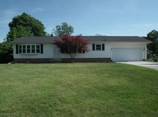 7425 Williamsburg Rd, Lansing, MI 48917