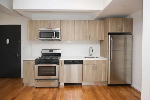 Rented by Nooklyn NYC LLC | media 77
