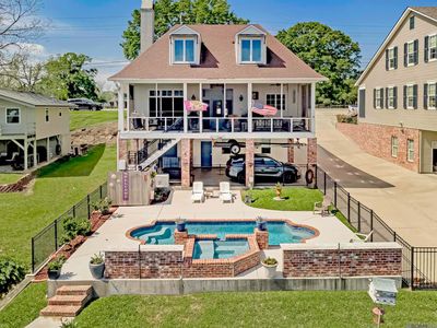 7890 False River Rd, Oscar, LA, 70762