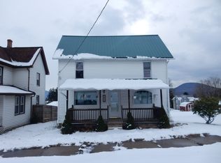 415 Clinton St, Jersey Shore, PA 17740