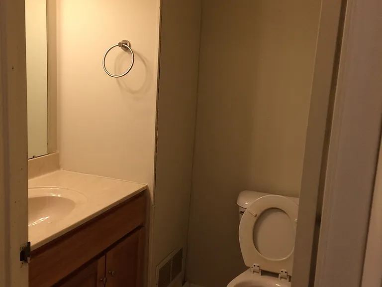 1905 Blackthorn Dr — Photo 6