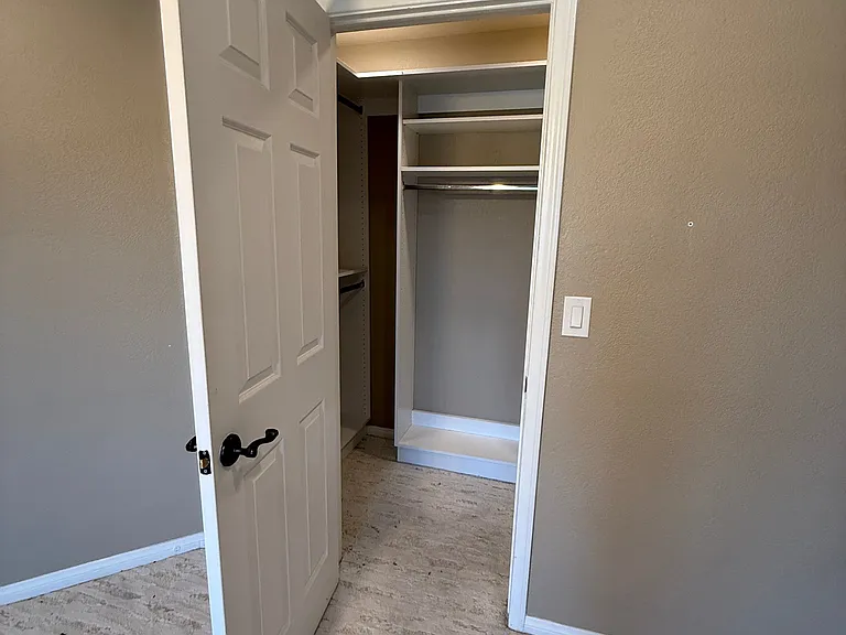 189 Bethany St — Photo 40