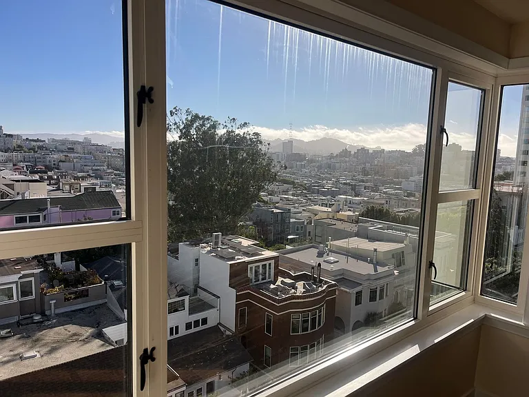 1000 Green St #502 — Photo 14