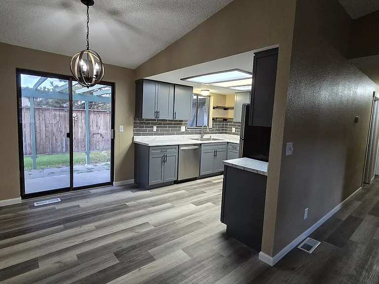 6902 W 3rd Ave — Photo 10