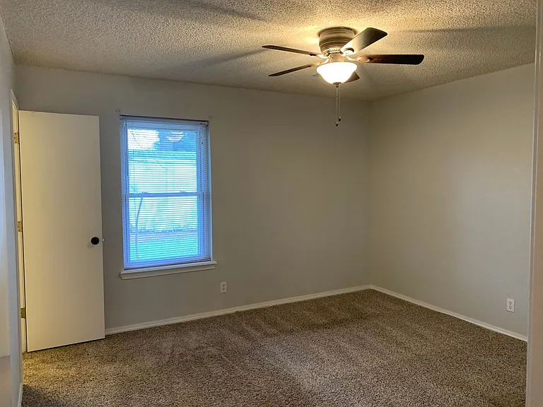 8209 N 121st East Ave — Photo 30