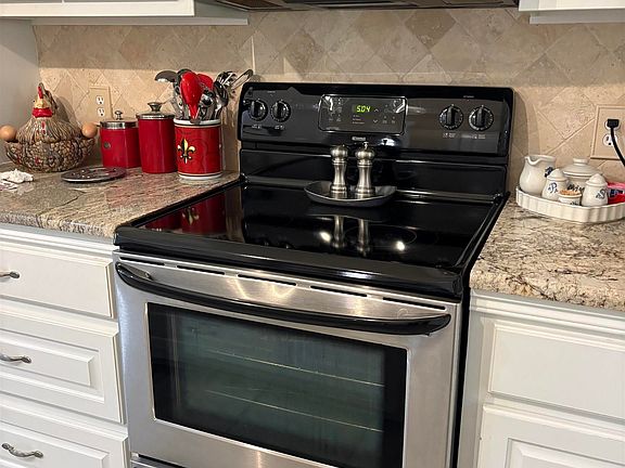 5th image of 15412 Streamwood Ct