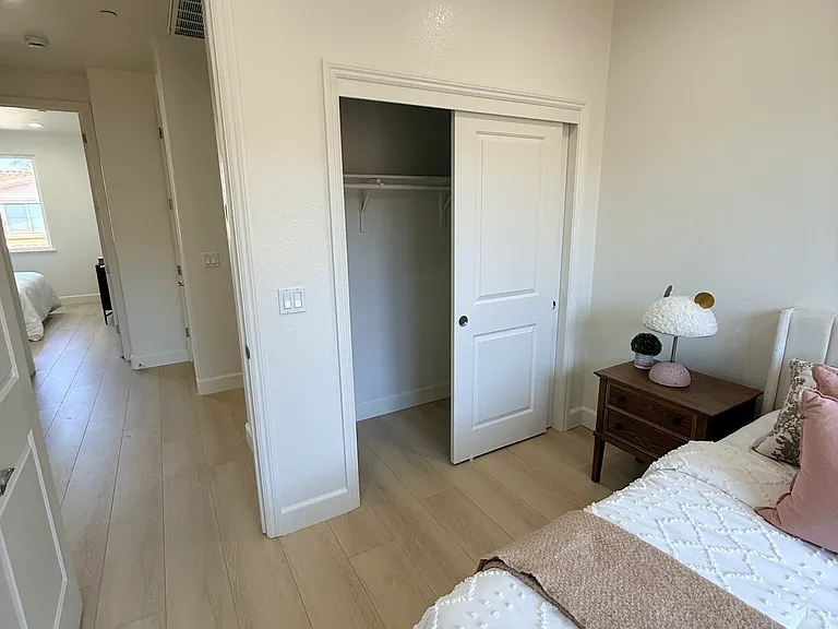 321 Santa Diana Ter — Photo 2
