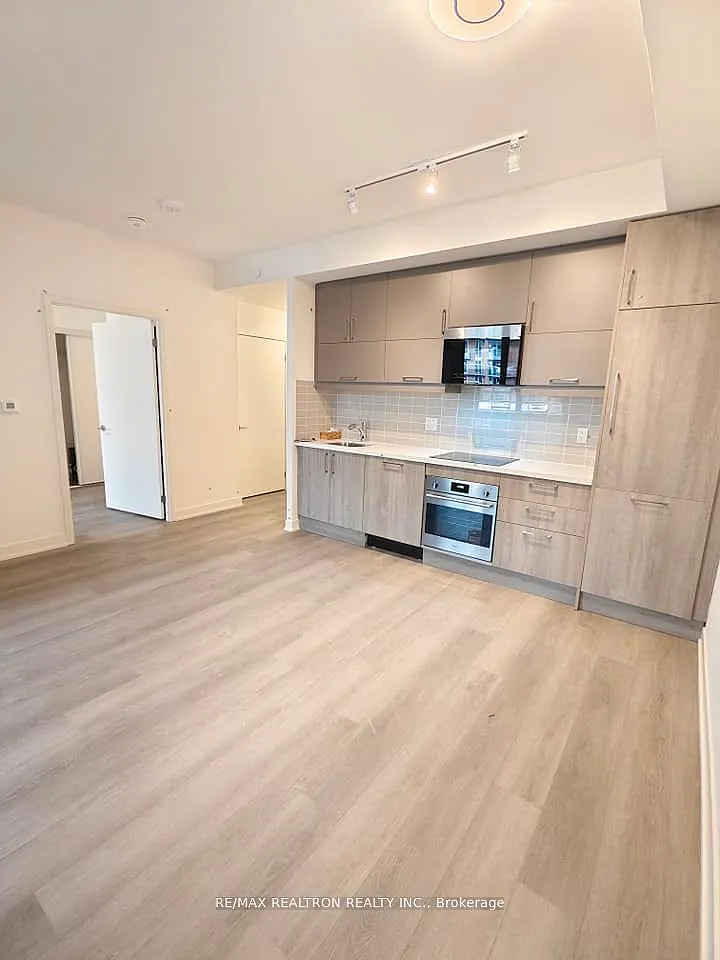 2 bed, $2,600 — Photo 2