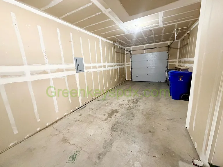 1022-1034 NE Lija Loop — Photo 15