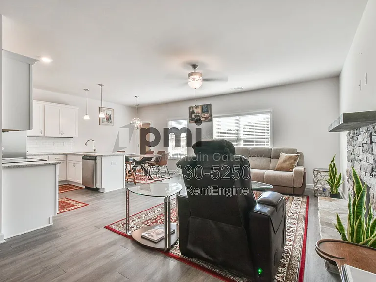 6306 Pine Ridge Point — Photo 5