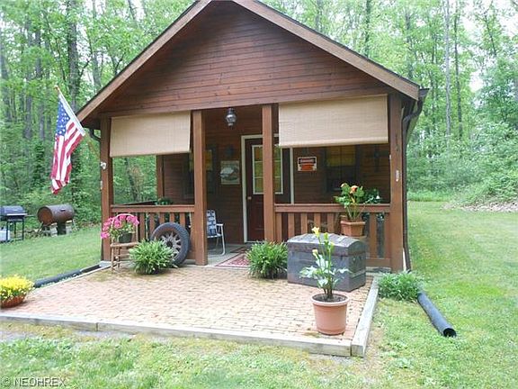 2nd image of 10660 Woodland Dr