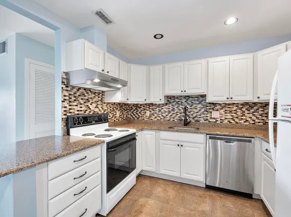 6253 Bay Club Drive #3, Fort Lauderdale, FL 33308