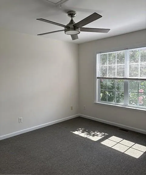 22758 Lawrence Ave — Photo 6