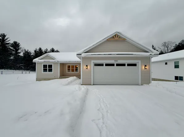 1300 Sydney St, Whitehall, MI 49461
