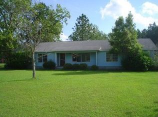 28 Mike Odum Rd, Jesup, GA 31546