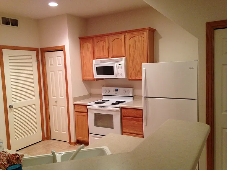 3907 NE Rosewood Ln — Photo 5