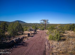 2937 W Honeysuckle Rd, Williams, AZ 86046