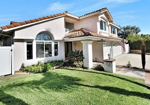 3rd image of 2888 Olympic View Dr
