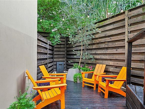 4th image of 1816 Burgundy St Unit 1816