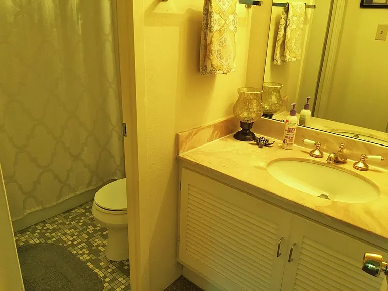 2nd bathroom