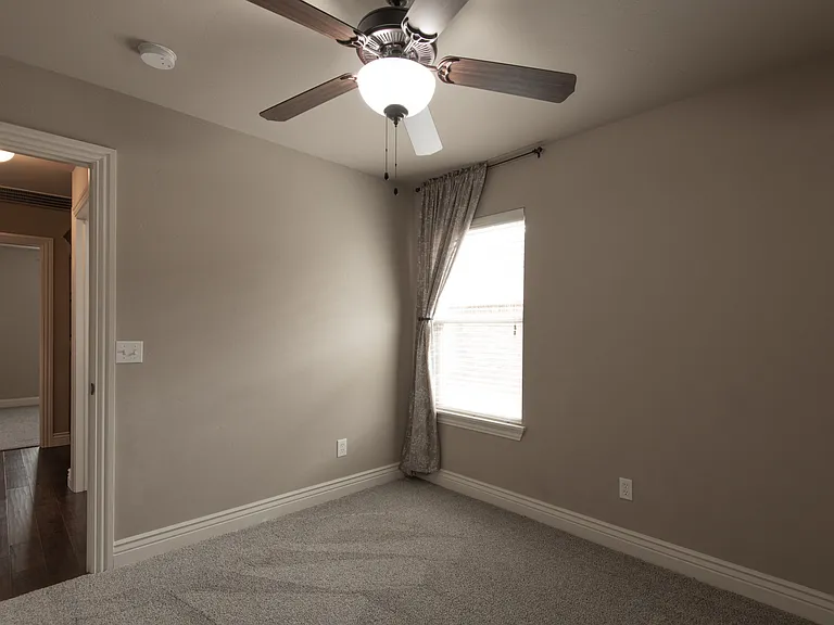 2124 Newbrook Dr — Photo 28