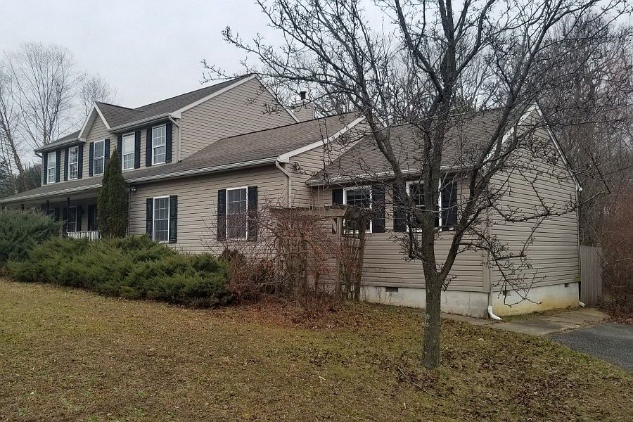 2nd image of 150B Cedar Grove Rd