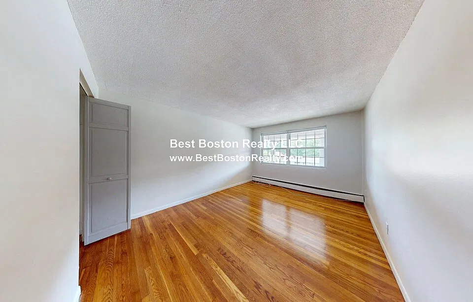 Westside Colonial community photo. Interiors may show a different unit or layout.
