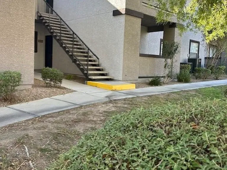 45 Maleena Mesa St #213 — Photo 2