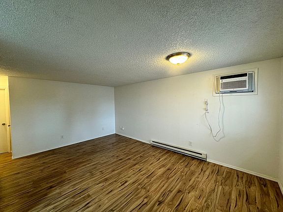 3rd image of 2802 E 32nd Ave #2804