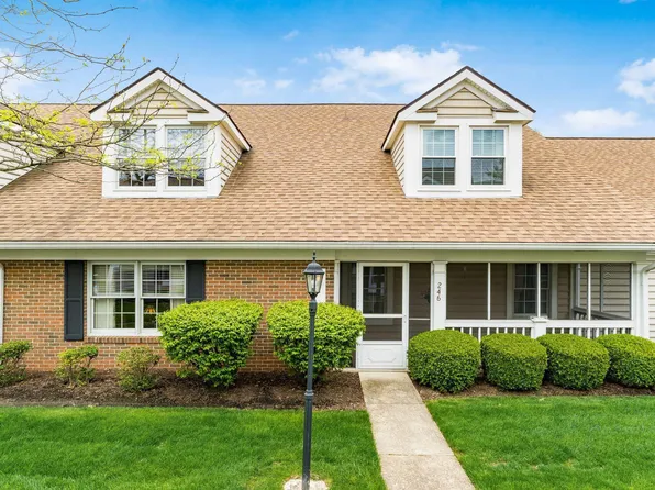 246 Black Walnut Dr, Westerville, OH 43082