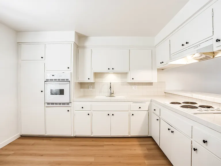 1517 Colorado Blvd #6 — Photo 2